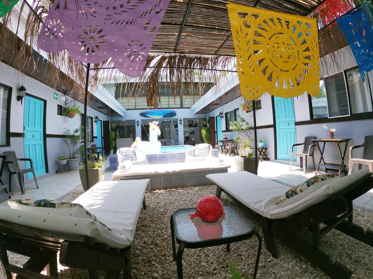Hotel Perico Azul & Surf Camp Jacó Dış mekan fotoğraf