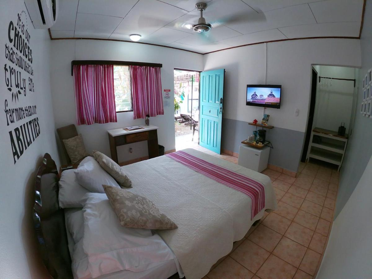 Hotel Perico Azul & Surf Camp Jacó Dış mekan fotoğraf