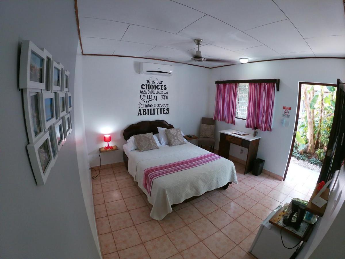 Hotel Perico Azul & Surf Camp Jacó Dış mekan fotoğraf